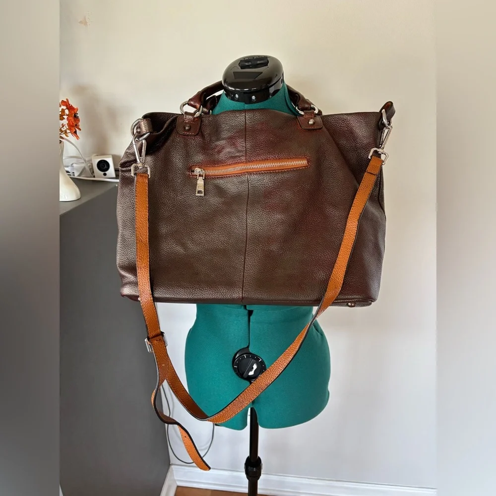 Kattee Brand Elegant two-toned Brown Leather Top Handle Adjustable Strap Bag - Picture 3 of 10
